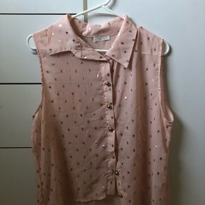 Women’s pink top